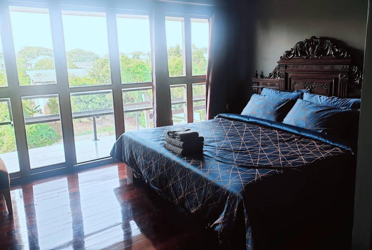 פרה נאקון סי איוטאיה Baan Mae Khian Cafe & Boutique Hotel מראה חיצוני תמונה