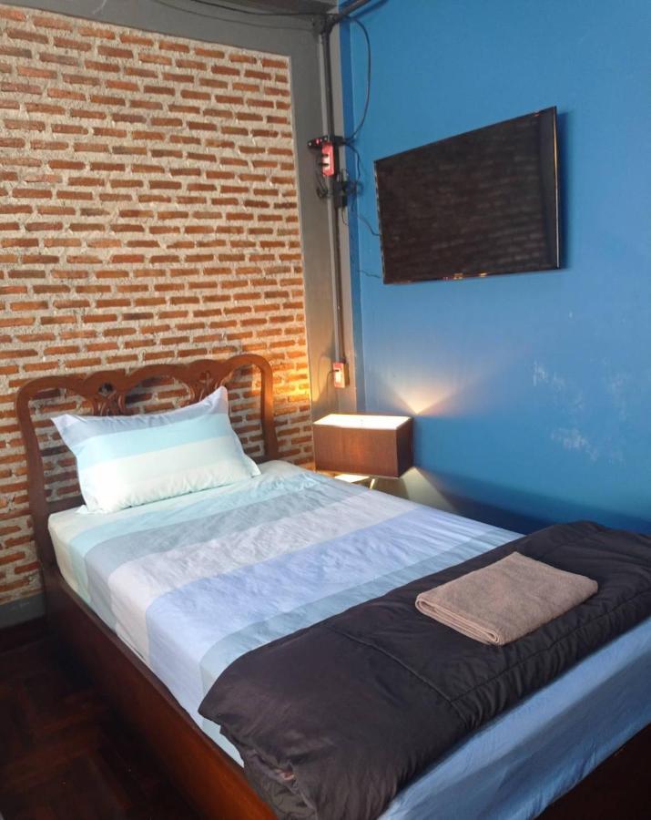 פרה נאקון סי איוטאיה Baan Mae Khian Cafe & Boutique Hotel מראה חיצוני תמונה