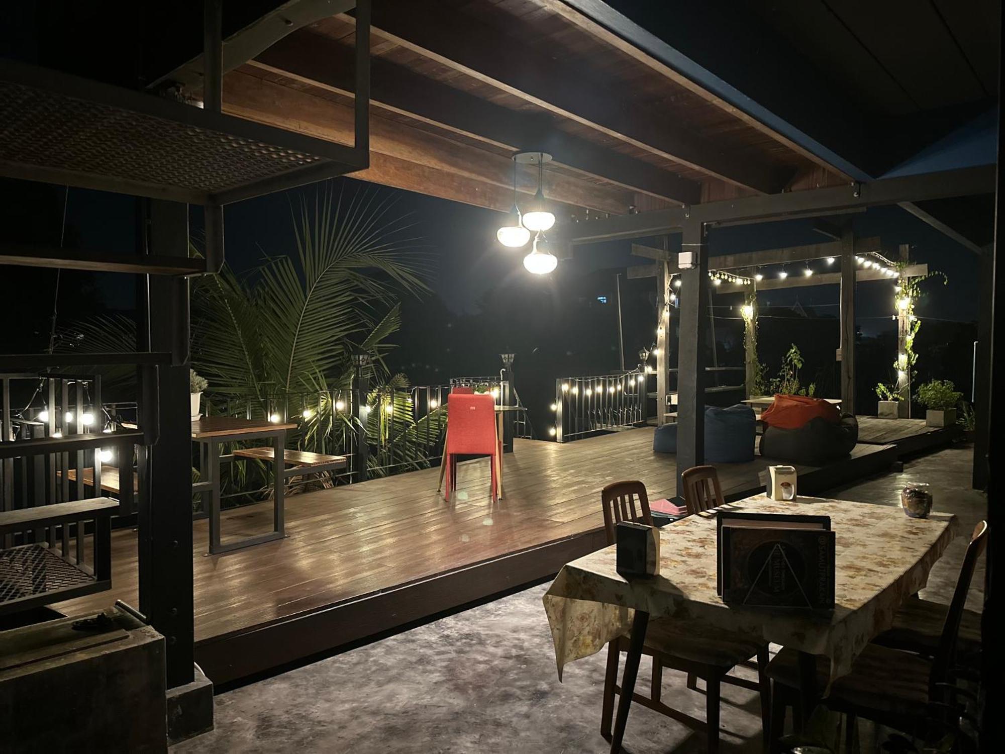 פרה נאקון סי איוטאיה Baan Mae Khian Cafe & Boutique Hotel מראה חיצוני תמונה